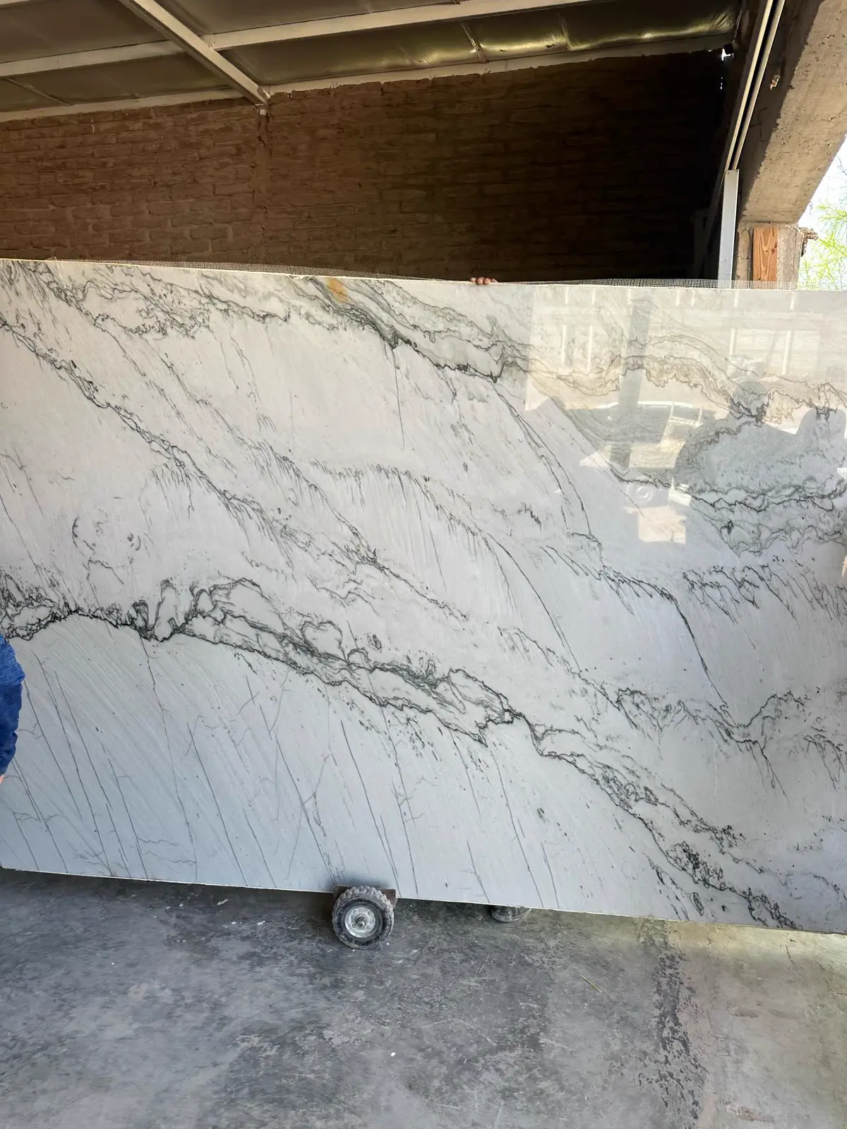 Cuarzita Invictus White